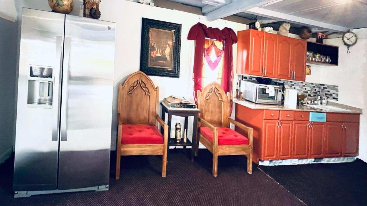 A Taste Of West Texas The Old Rock Shop Villa Ван Хорн Екстериор снимка